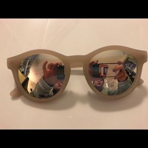 Cute mirror lenses sunglasses